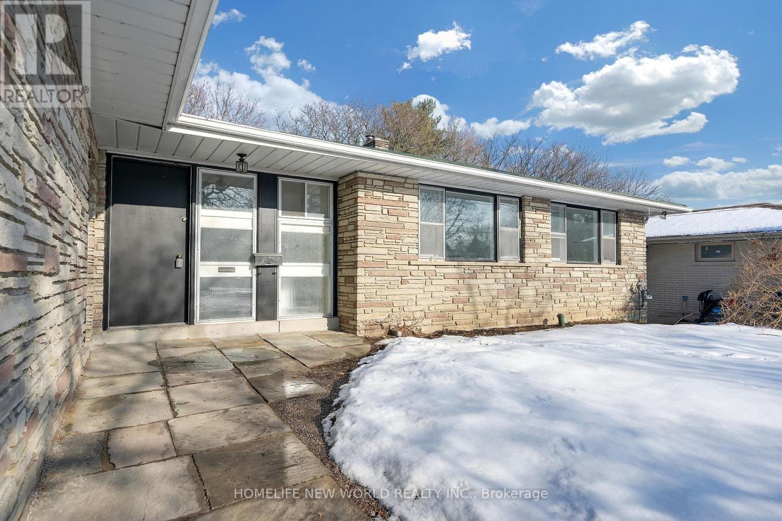 129 Burbank Drive - Photo 3