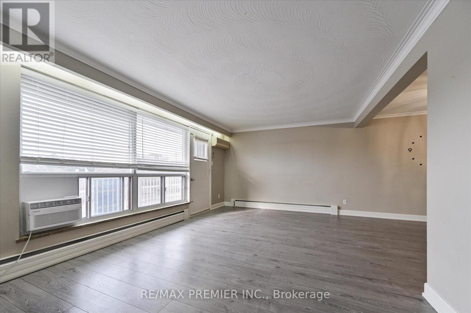 319 Wilmington Avenue - Photo 4