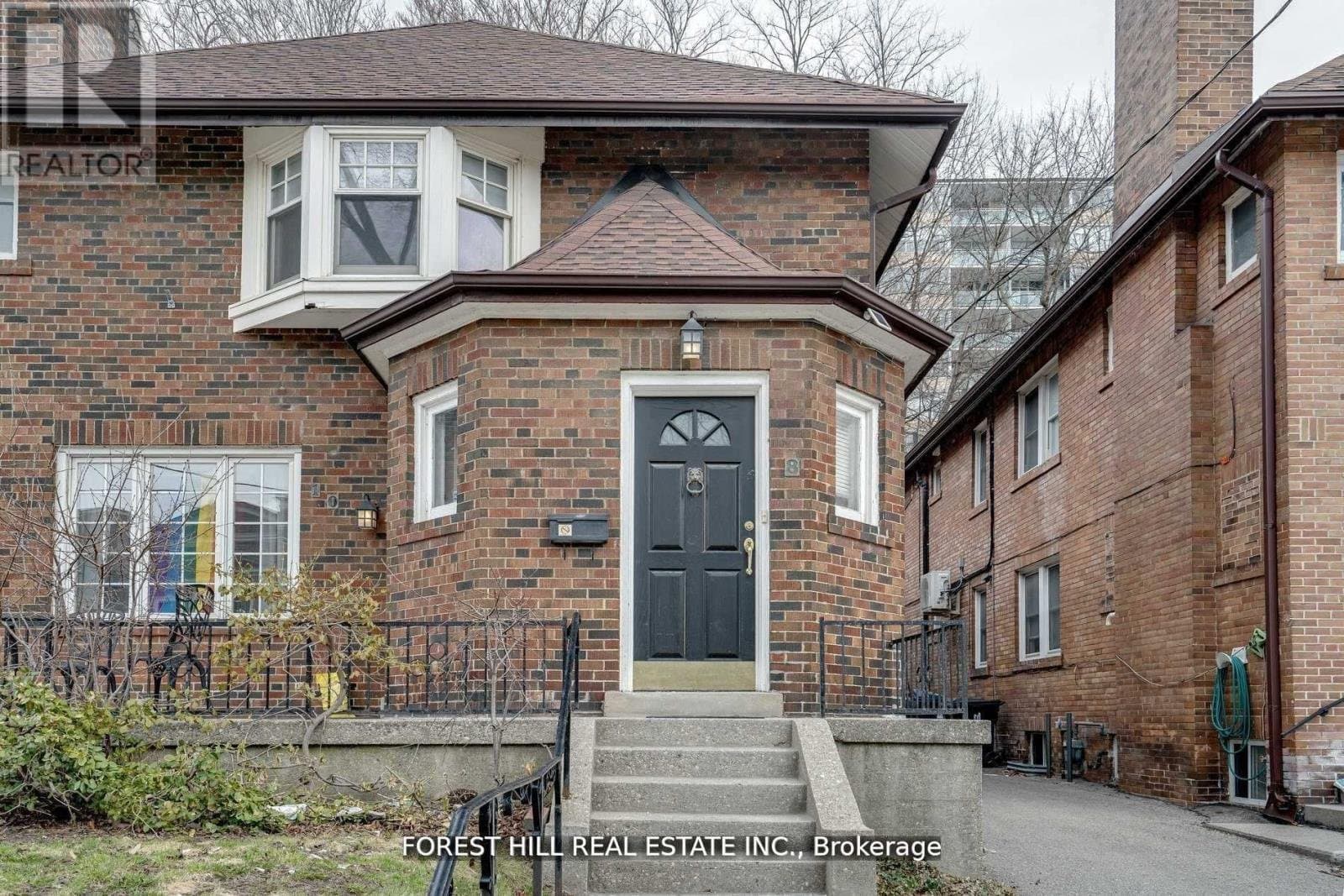 8 Poplar Plains Crescent