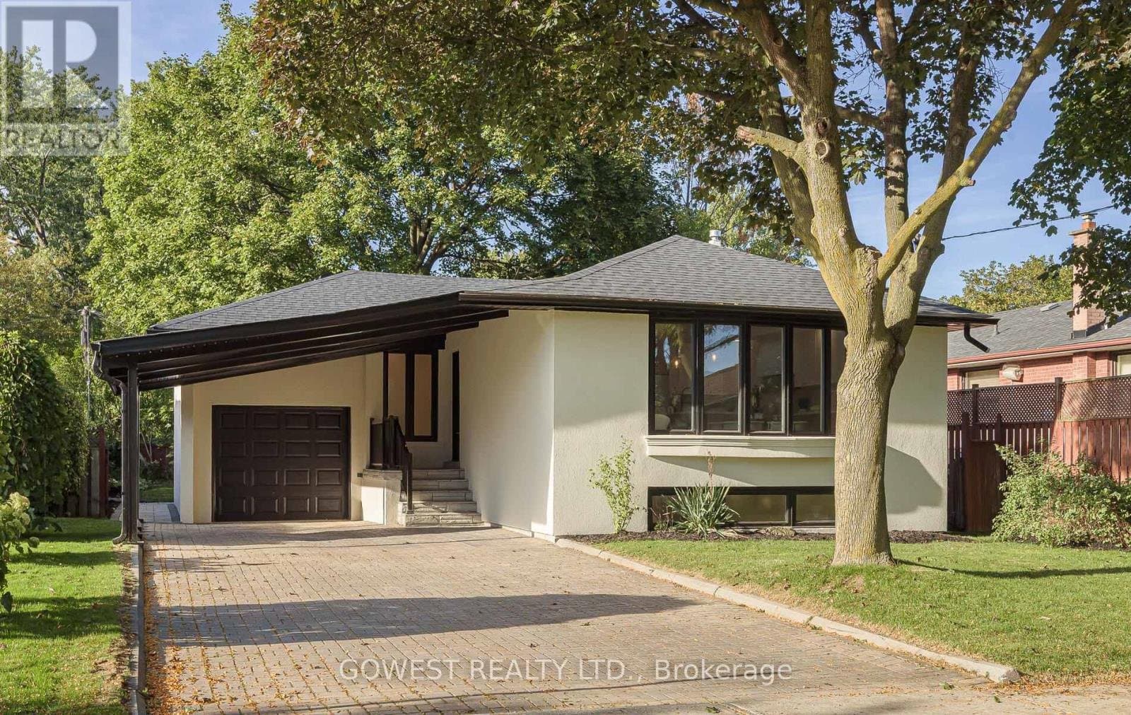27 Hollister Road