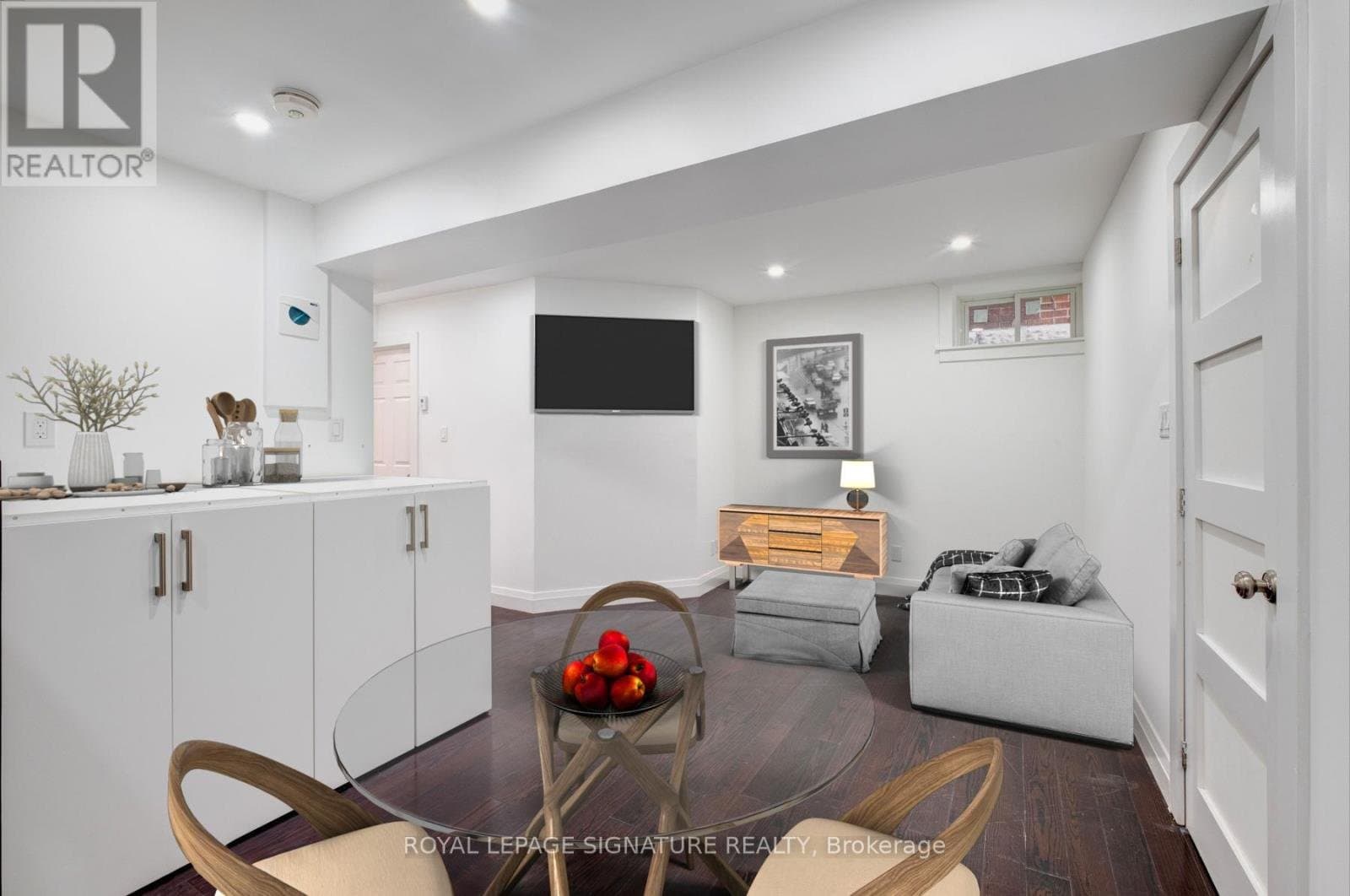 36 Thyra Avenue - Photo 3