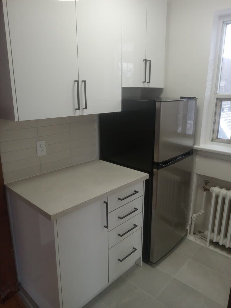 737 Kingston Road - Photo 2
