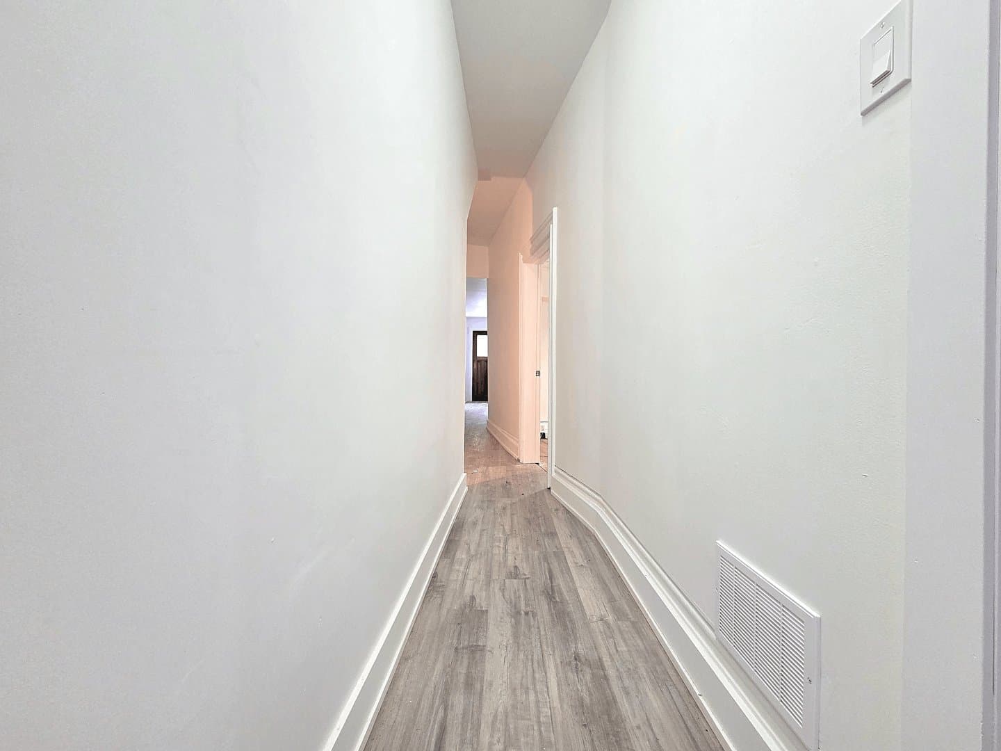 457 Queen Street East - Photo 2