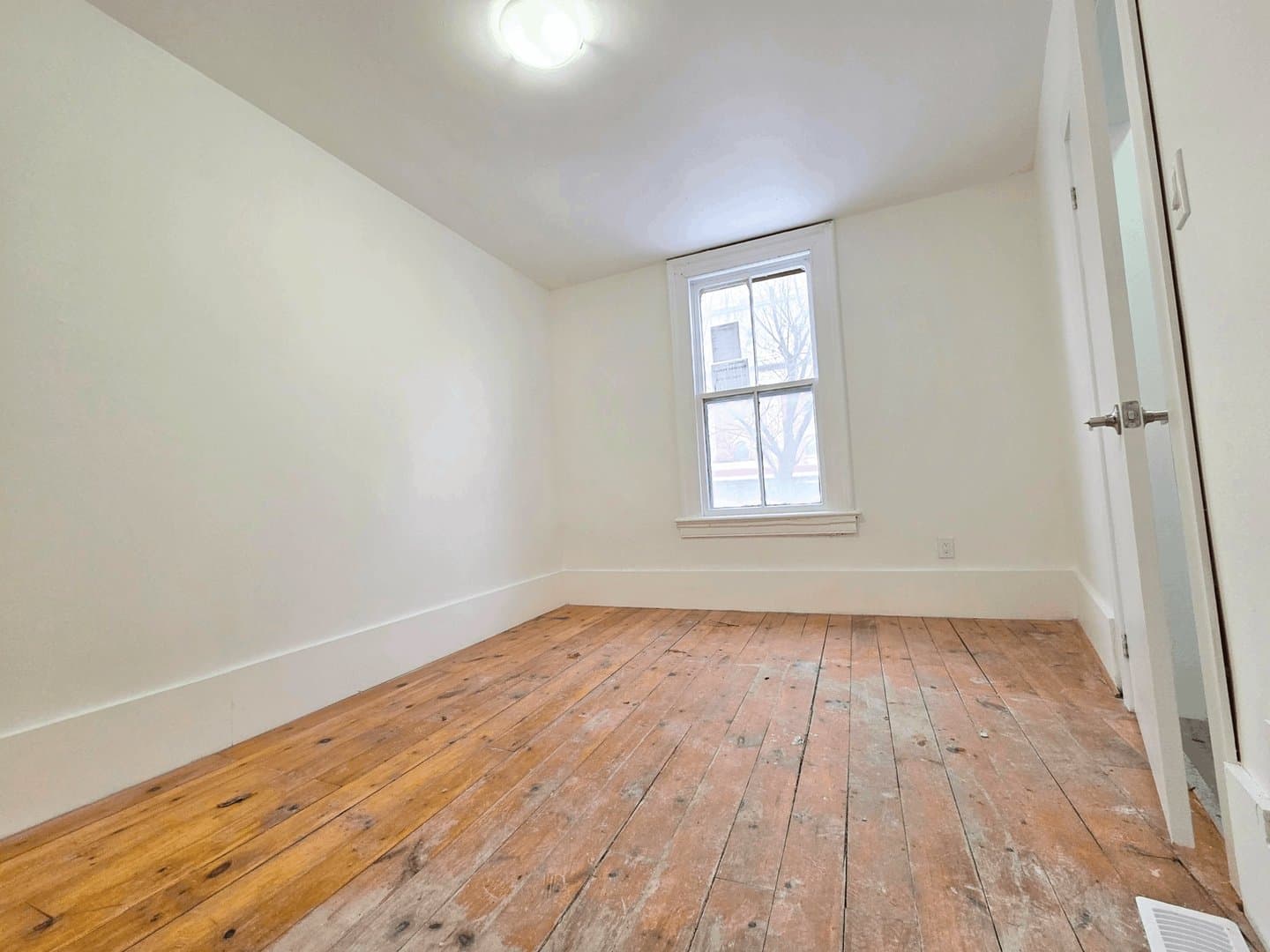 457 Queen Street East - Photo 4