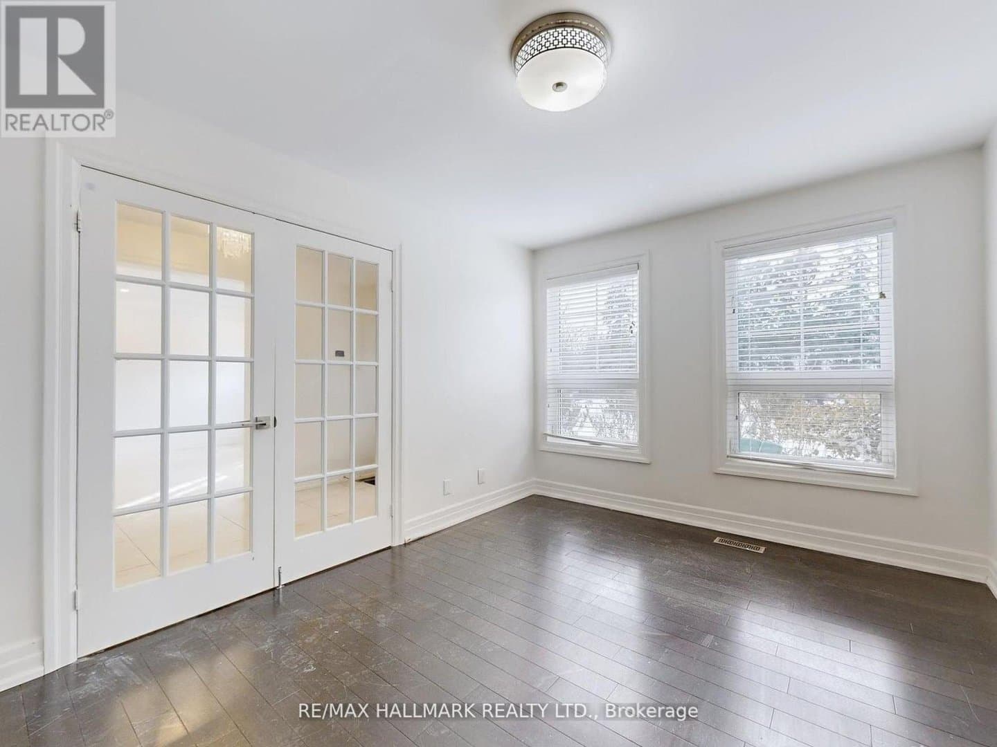 235 Old Yonge Street - Photo 3
