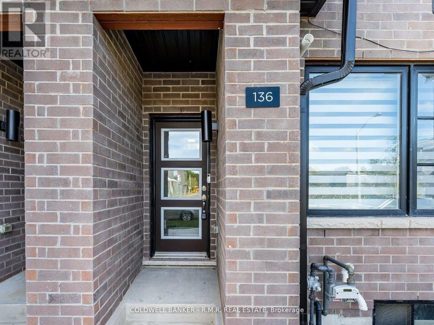 136 Brockley Drive - Photo 4