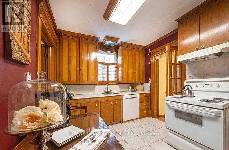 12 Lockie Avenue - Photo 2