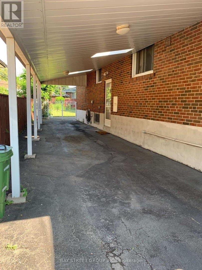 126 Cass Avenue - Photo 3