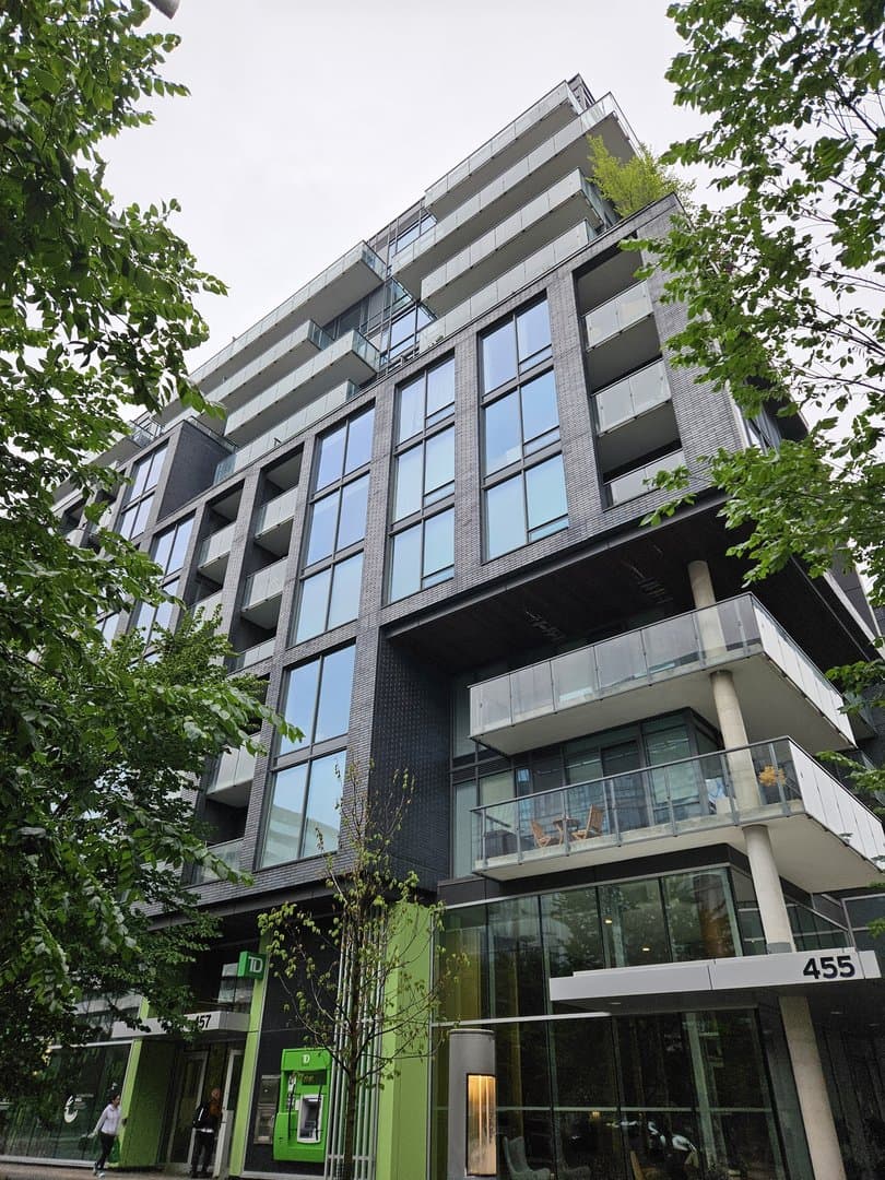 455 Front Street East
