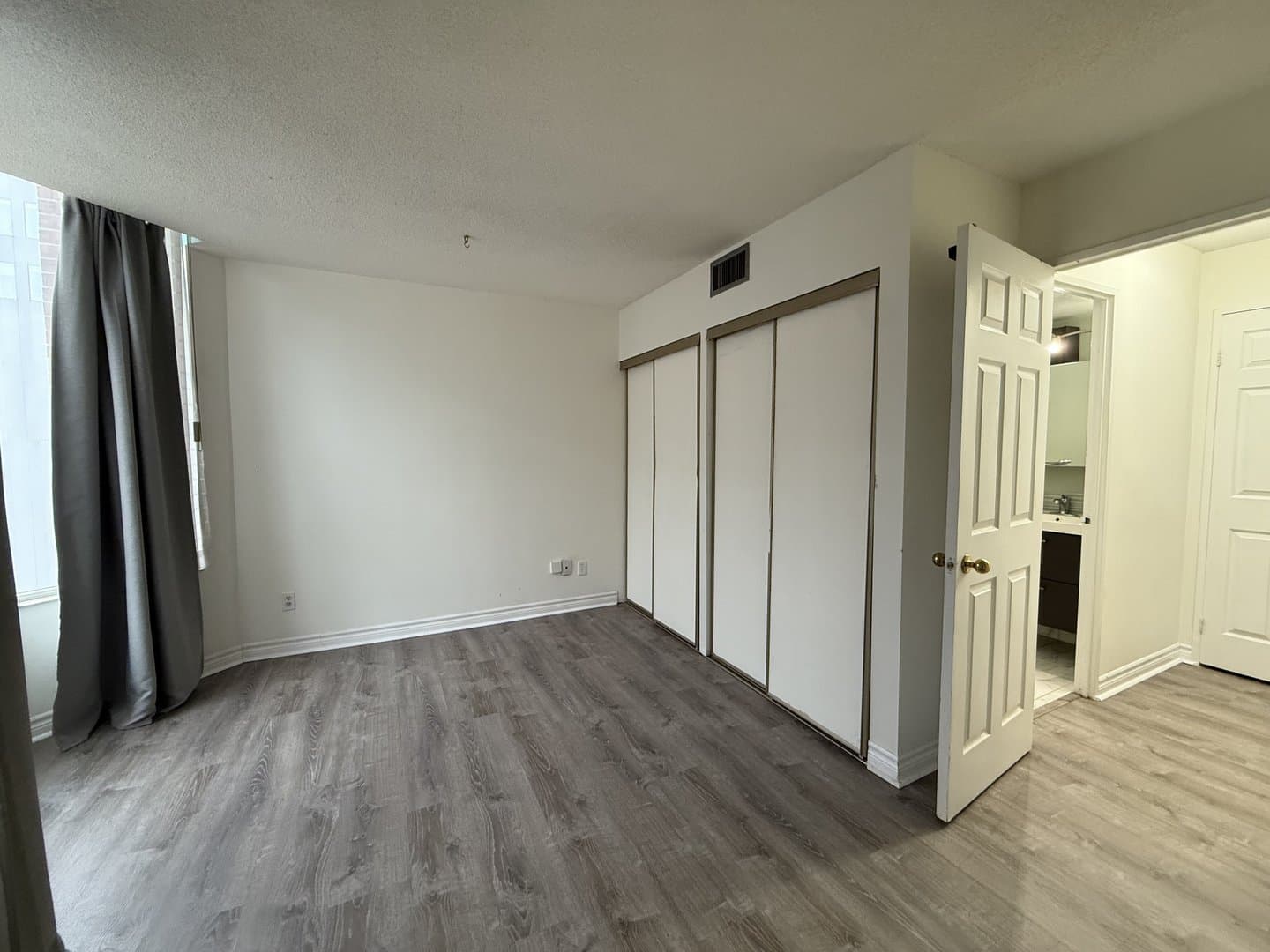 55 Centre Avenue - Photo 3