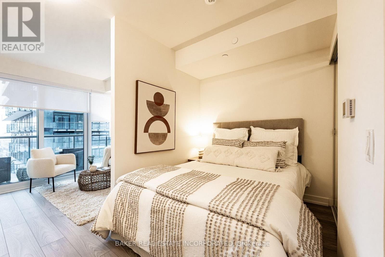 223 Redpath Avenue - Photo 1