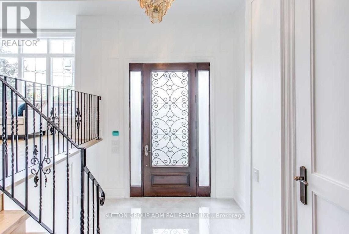 305 Finch Avenue - Photo 2