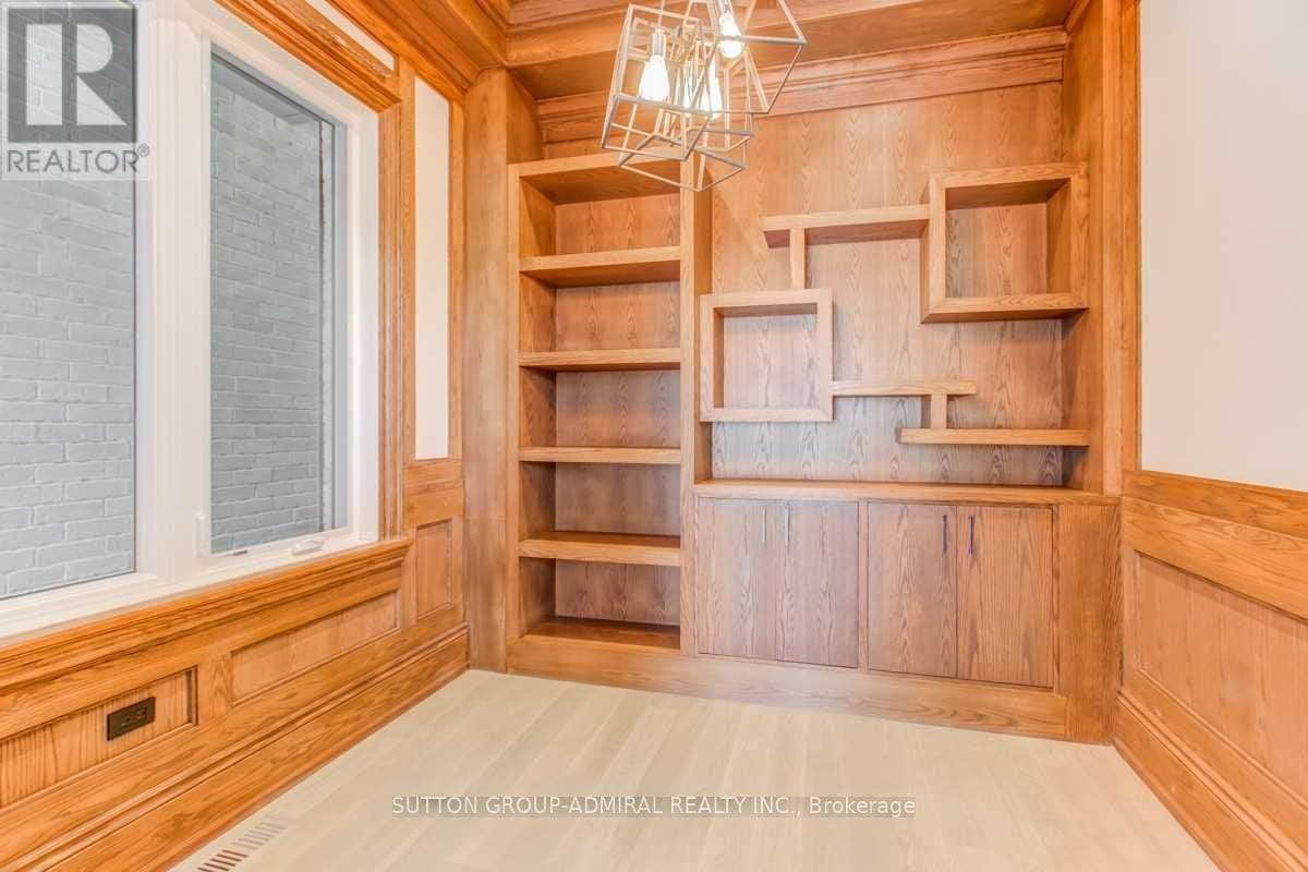 305 Finch Avenue - Photo 4