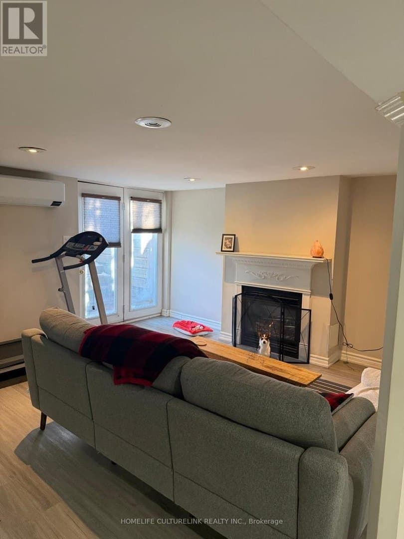 111 Glen Albert Drive