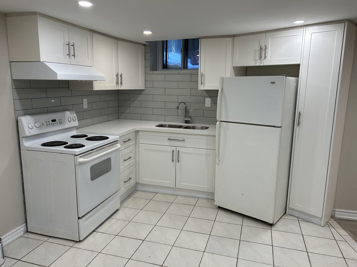 1365 King Street West - Photo 1