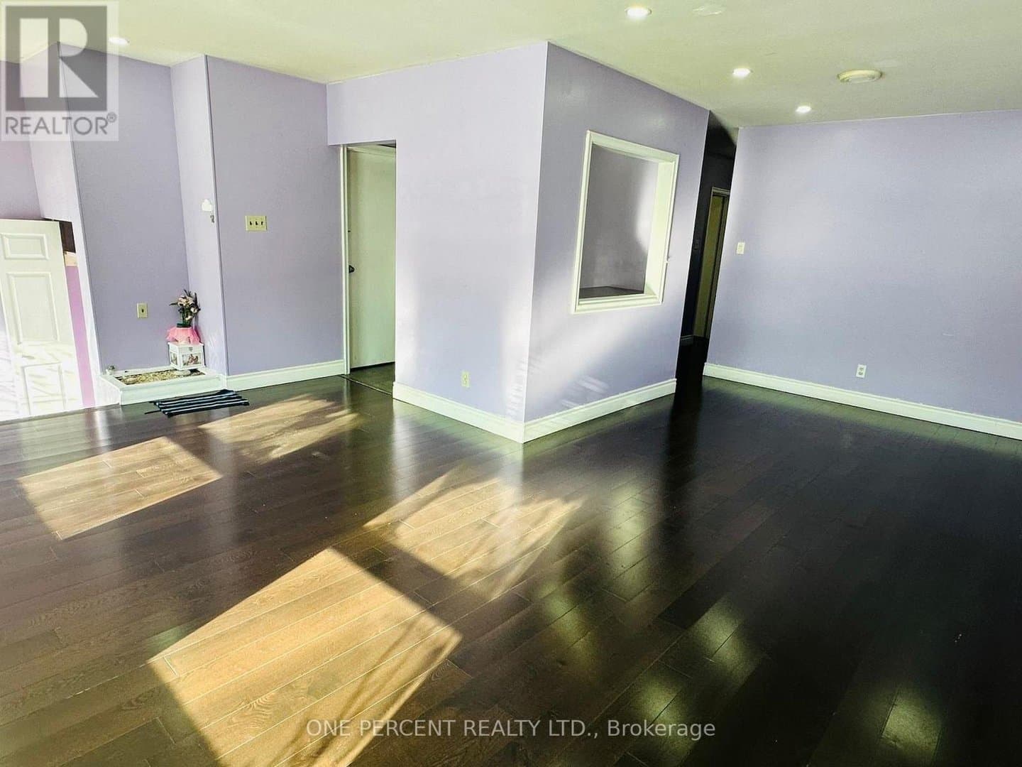 27 Mossbank Drive - Photo 2