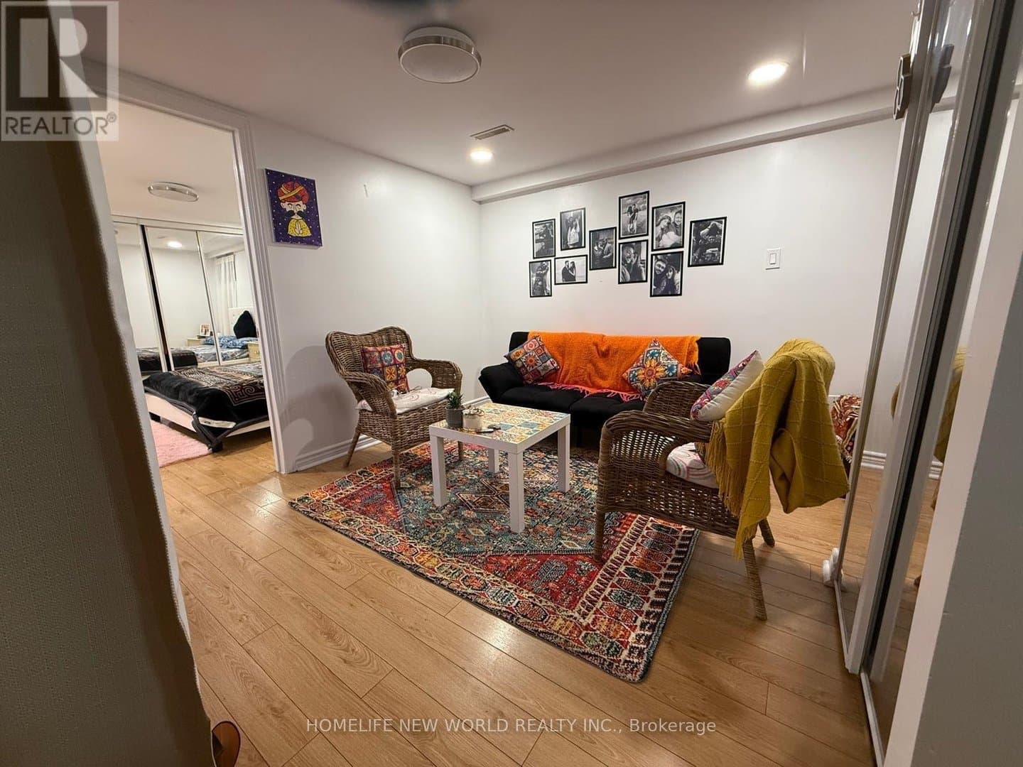 20 Castlebury Crescent - Photo 2