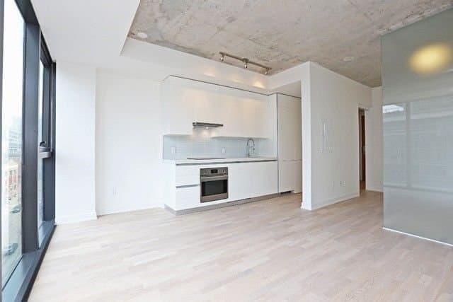 629 King Street West - Photo 3
