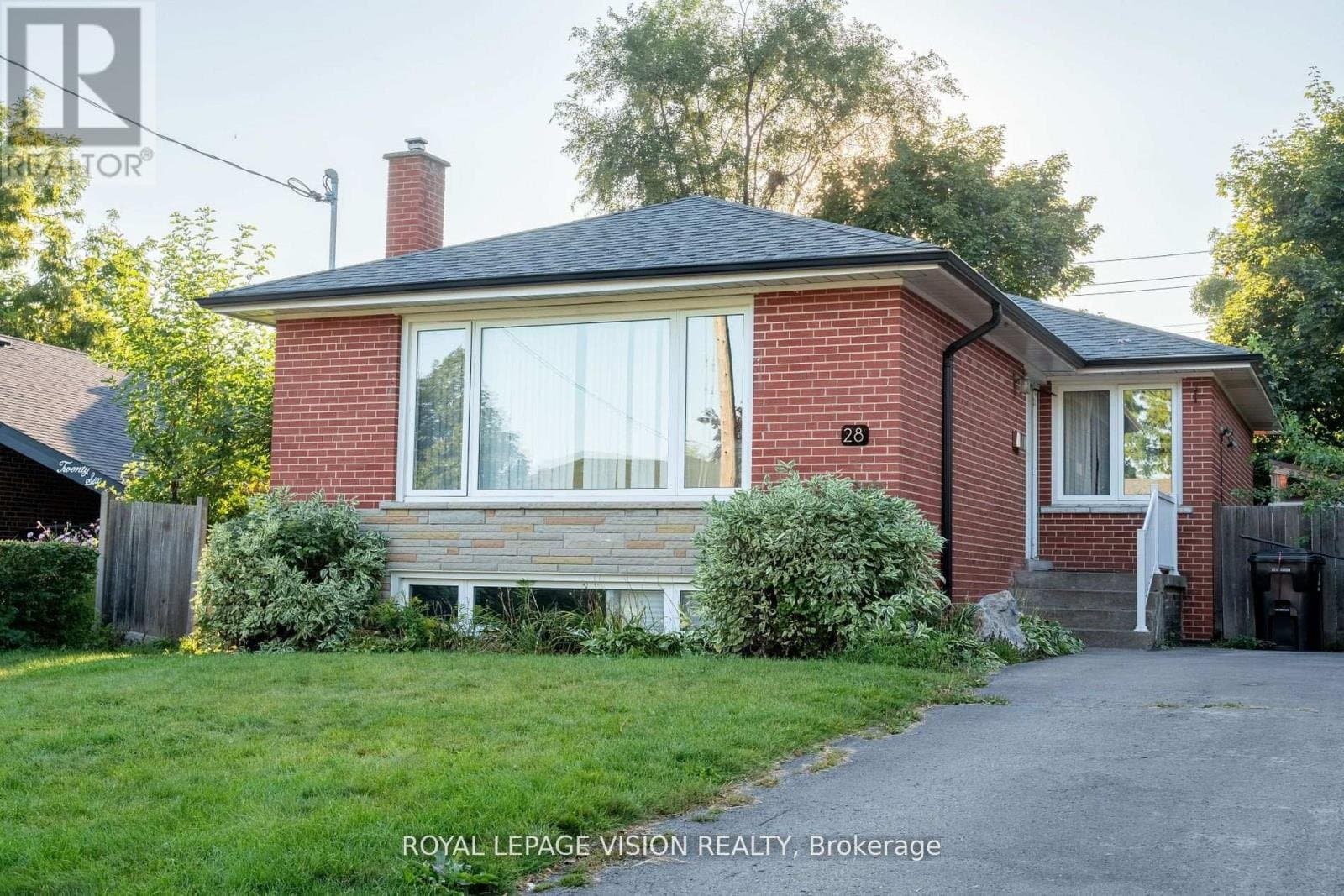 28 Jeffton Crescent