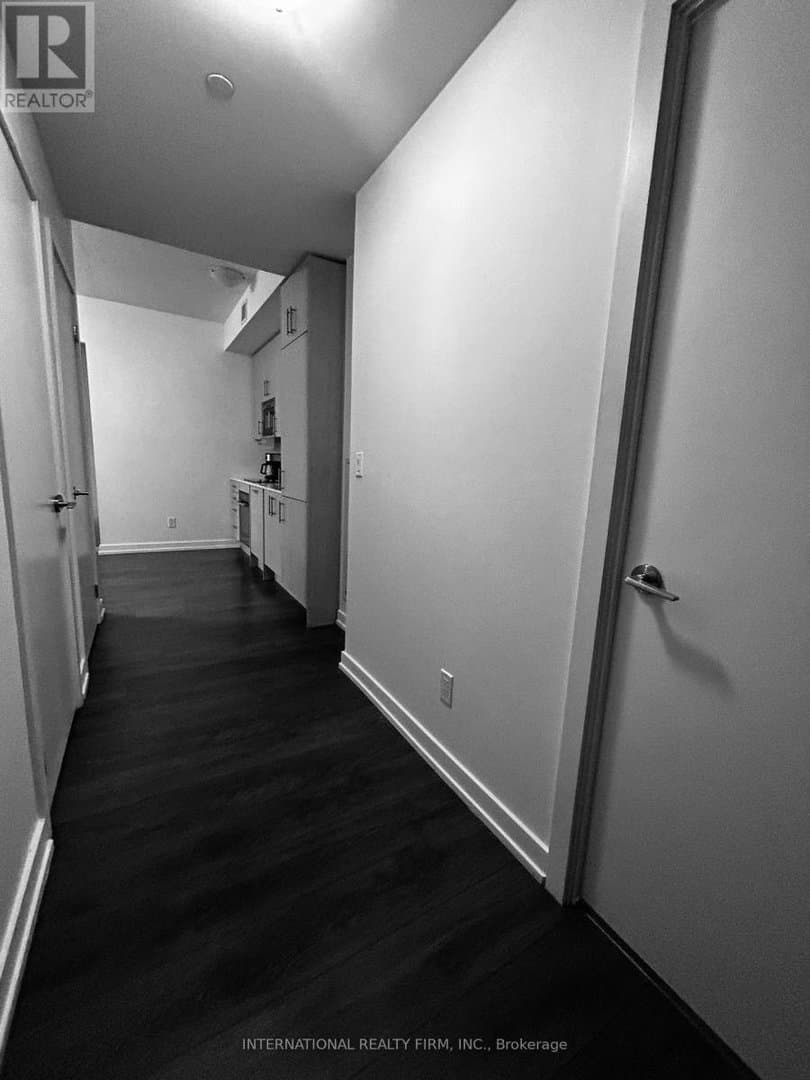 297 College Street - Photo 3