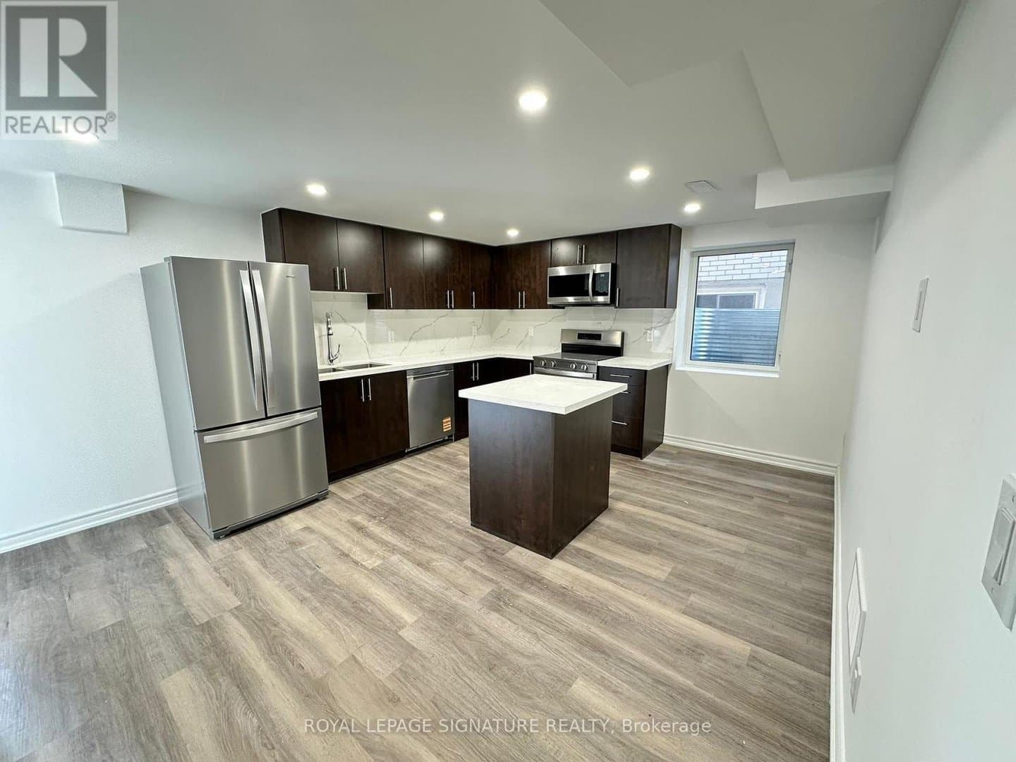 17 Tamarisk Drive - Photo 2