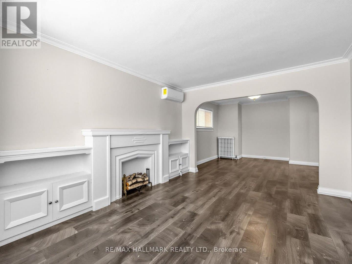 18 Roblin Avenue - Photo 2