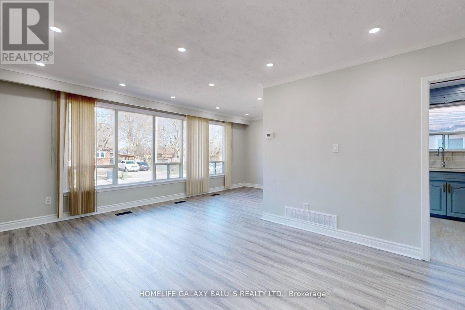 58 Milford Haven Drive - Photo 2