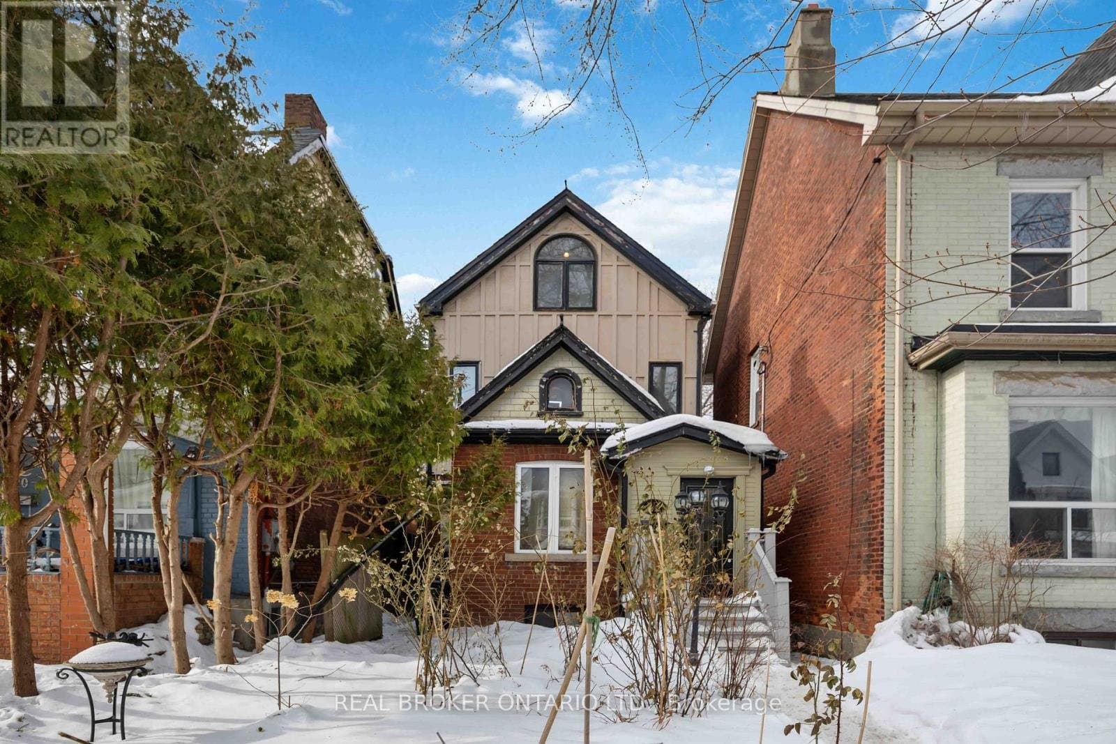 22 Curzon Street - Photo 2