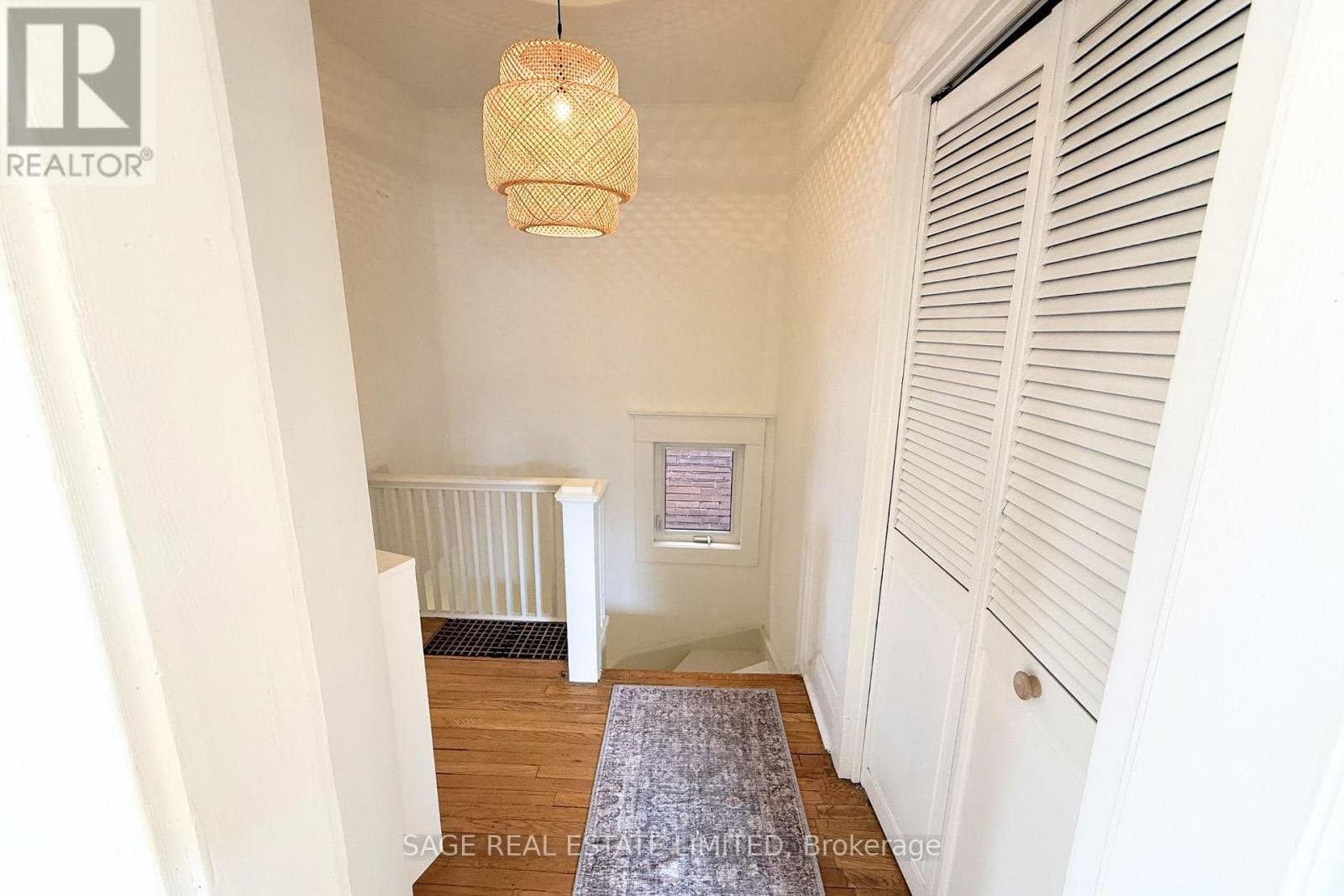 129 Gilmour Avenue - Photo 4