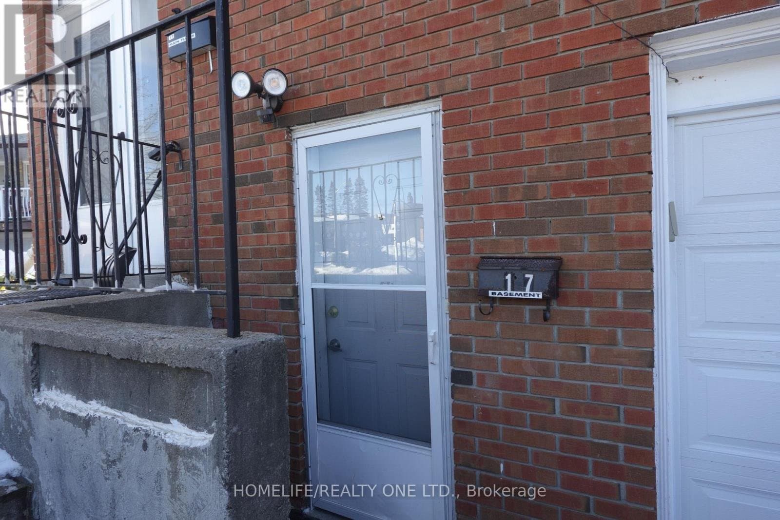 17 Darnborough Way - Photo 2