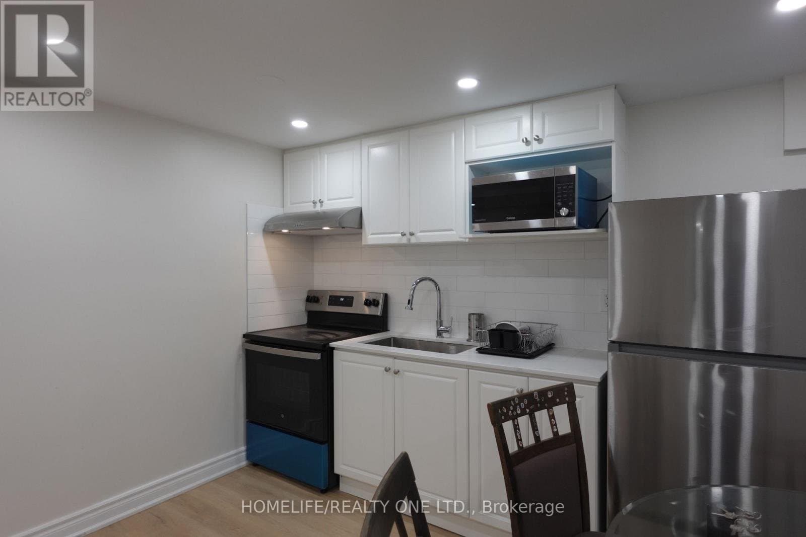 17 Darnborough Way - Photo 3