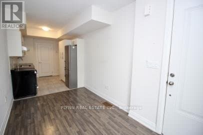 33 Creekbank Road - Photo 2