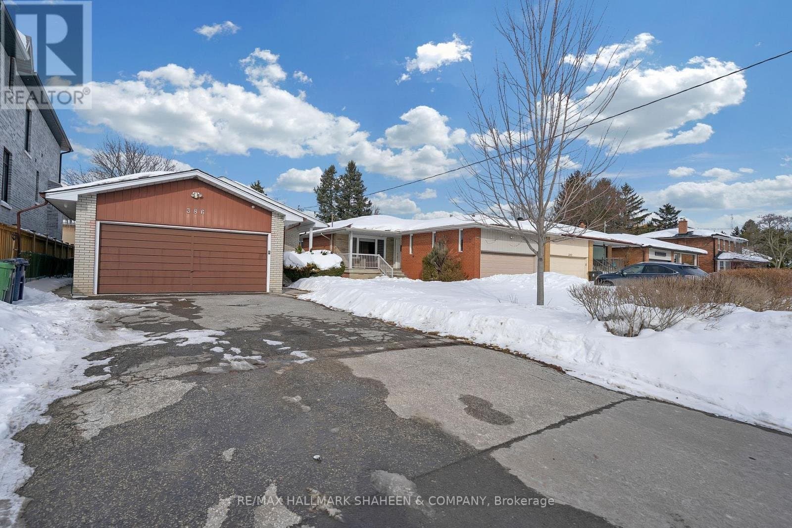386 Ellerslie Avenue - Photo 2