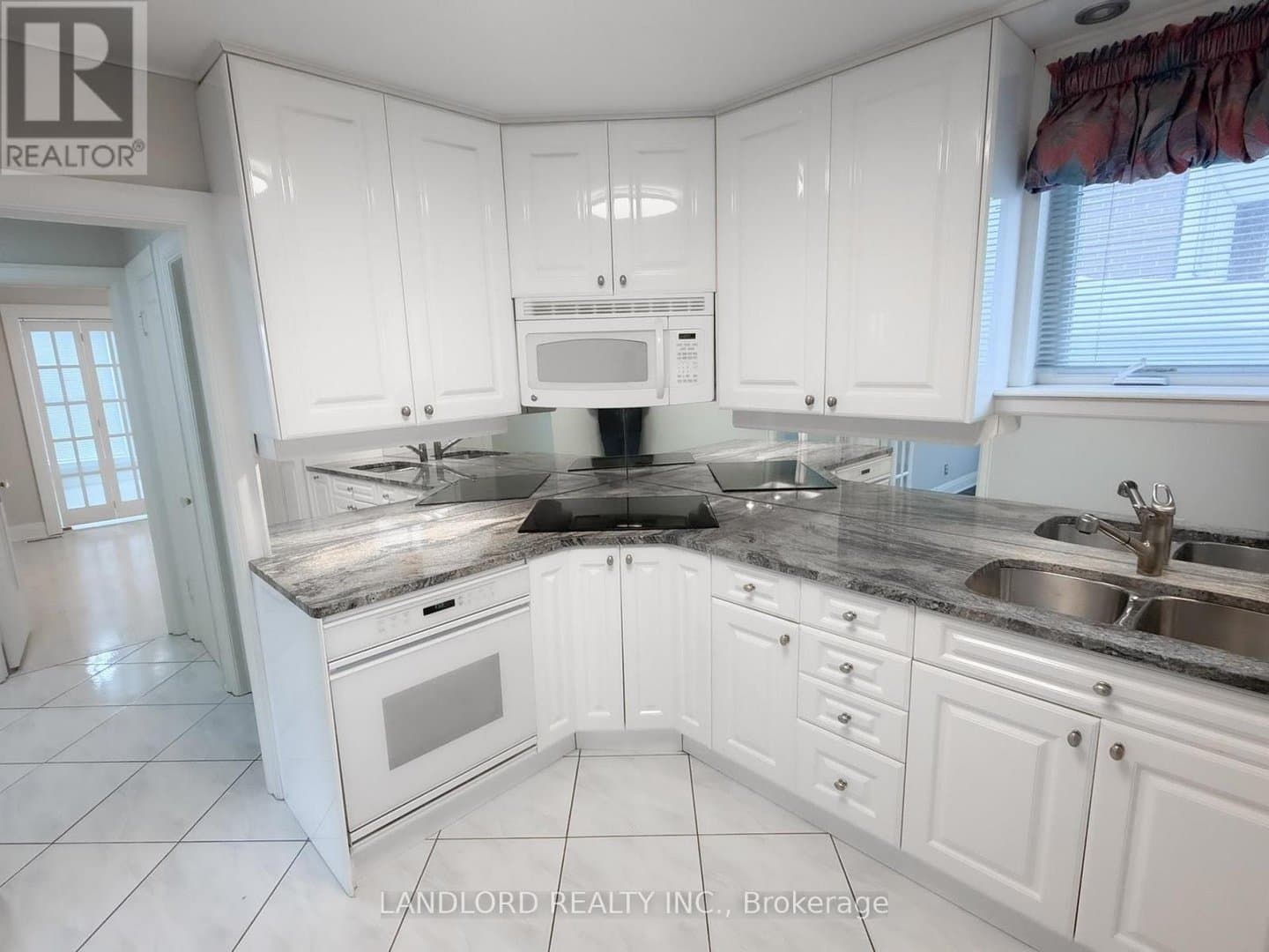 3 Davies Crescent - Photo 4