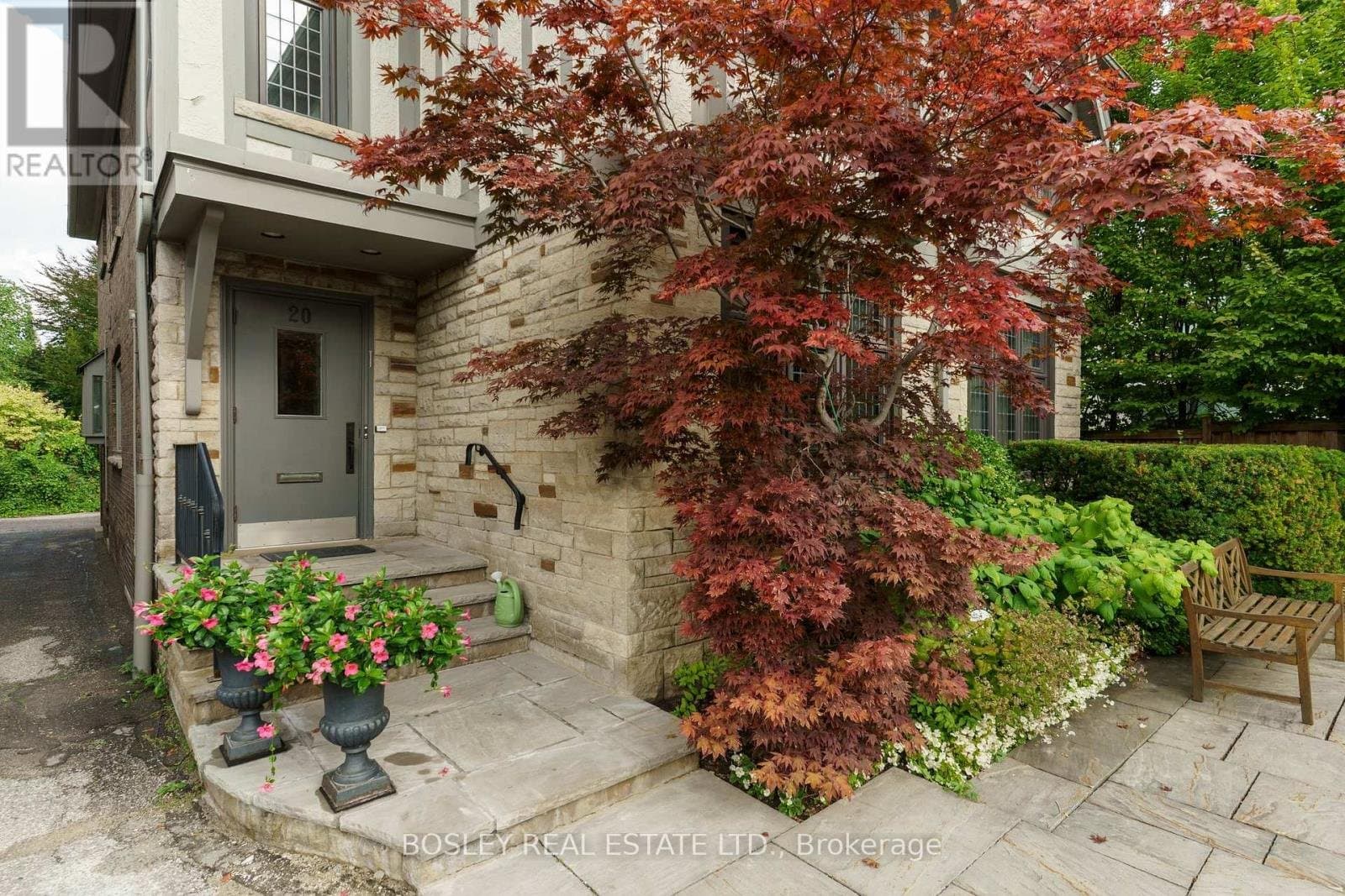 20 Coulson Avenue - Photo 2