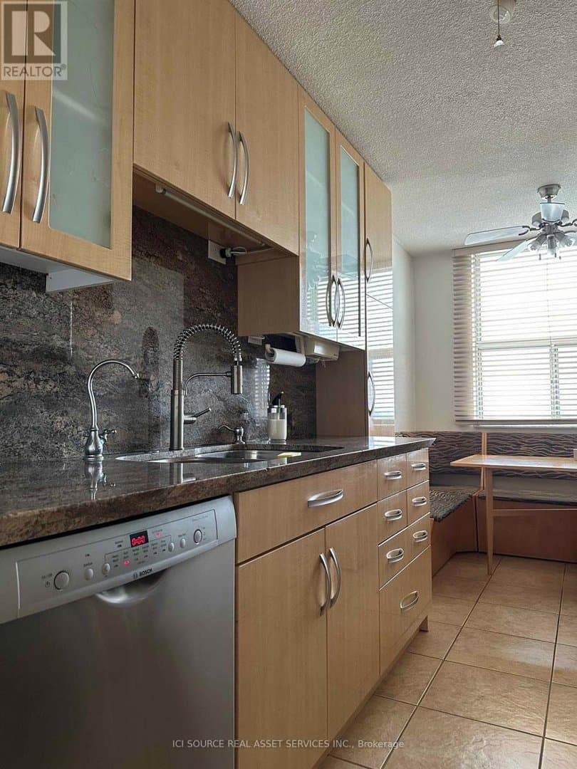 205 Hilda Avenue - Photo 2