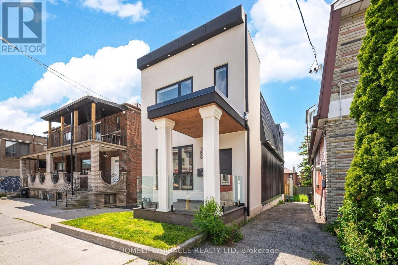 388 Oakwood Avenue - Photo 2