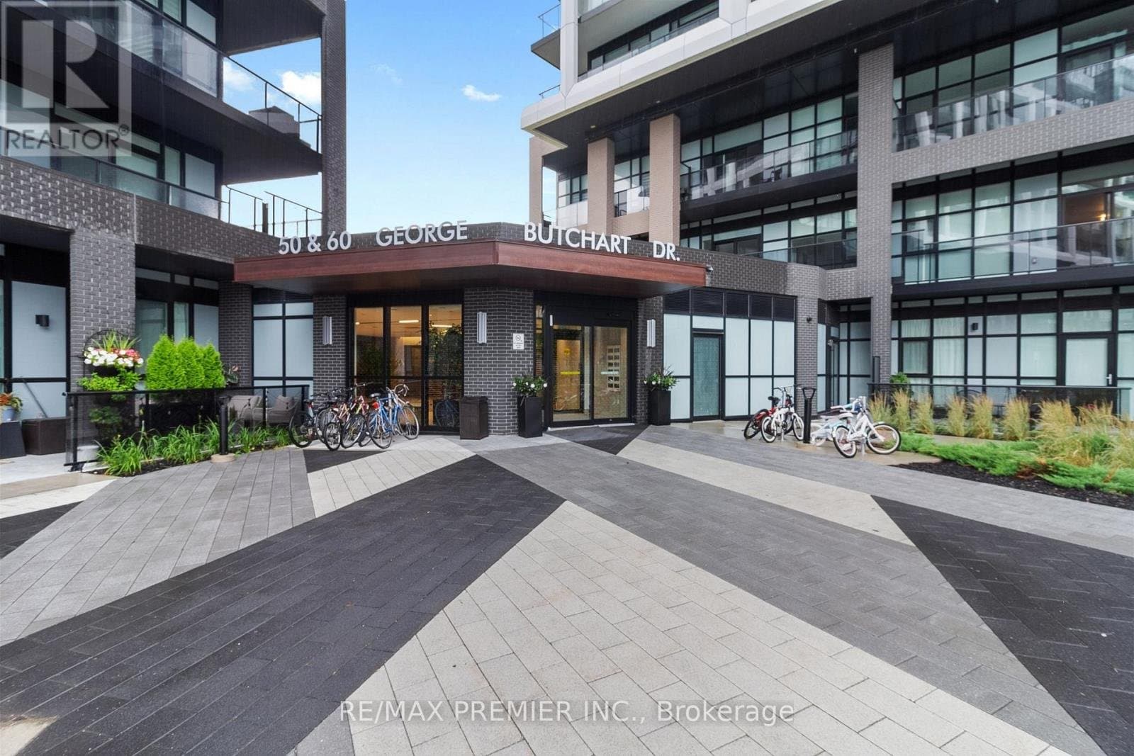 50 George Butchart Drive - Photo 3