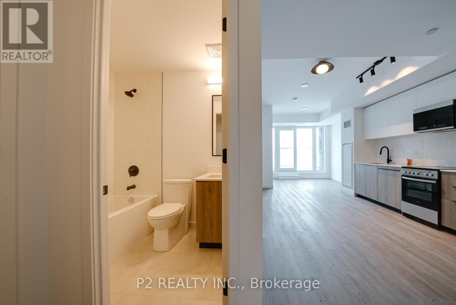 1635 Military Trail