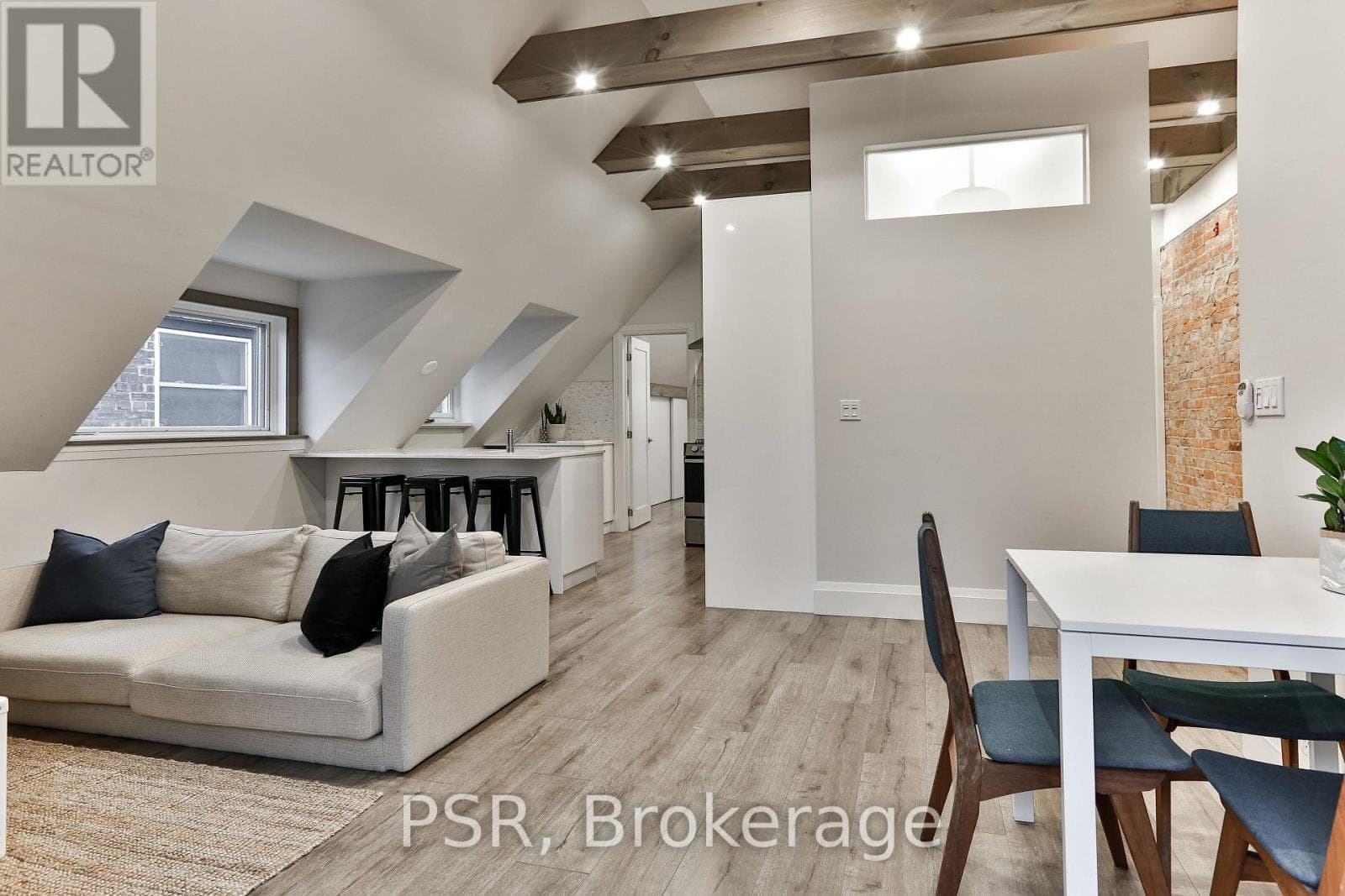 264 Dovercourt Road - Photo 2