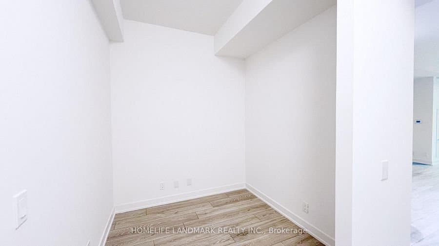 108 Peter Street - Photo 2