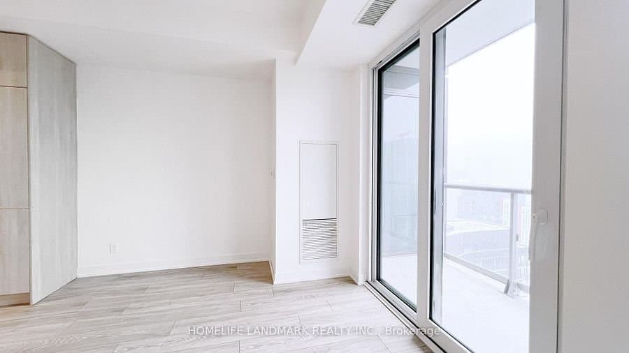 108 Peter Street - Photo 4