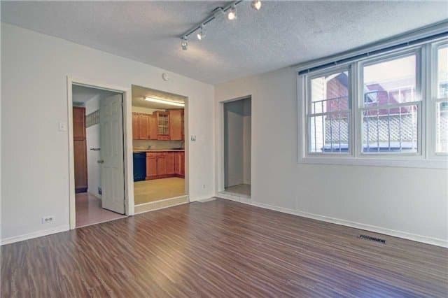 362 Jones Avenue - Photo 1