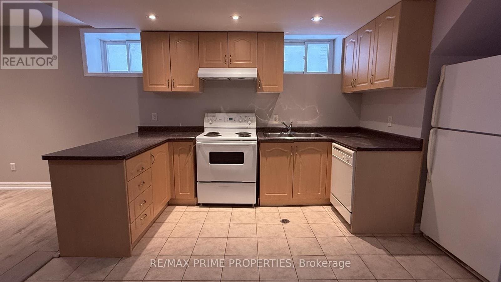168 Highbourne Road - Photo 4