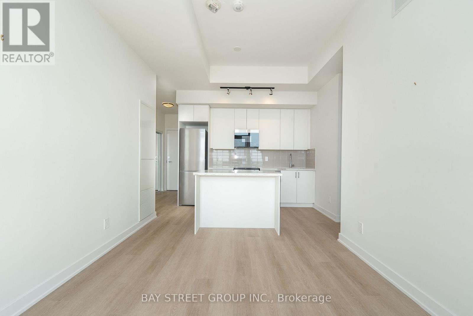 15 Ellerslie Avenue - Photo 3