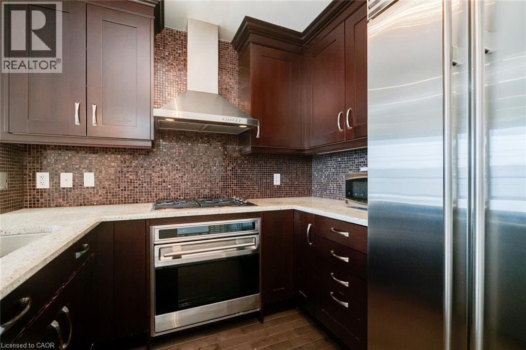 1717 AVENUE Road - Photo 4