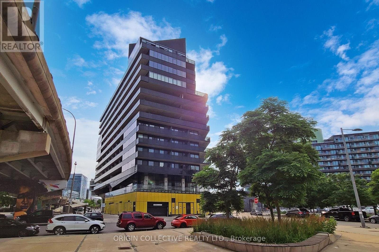 21 Lawren Harris Square - Photo 3