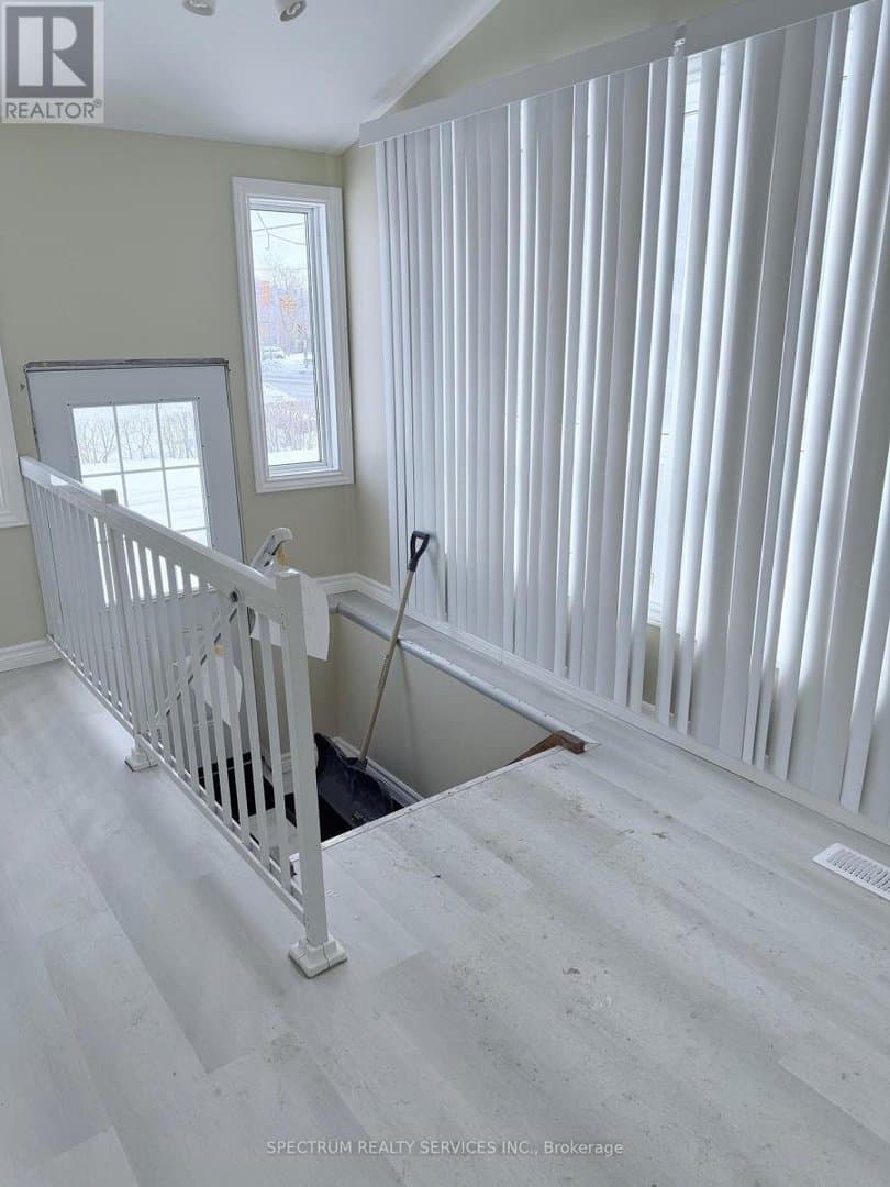 698 Sheppard Avenue - Photo 3