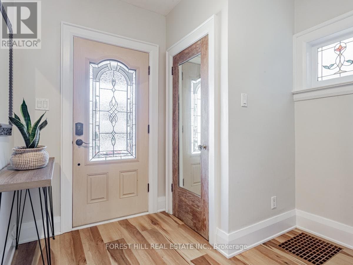 186 Westmount Avenue - Photo 4