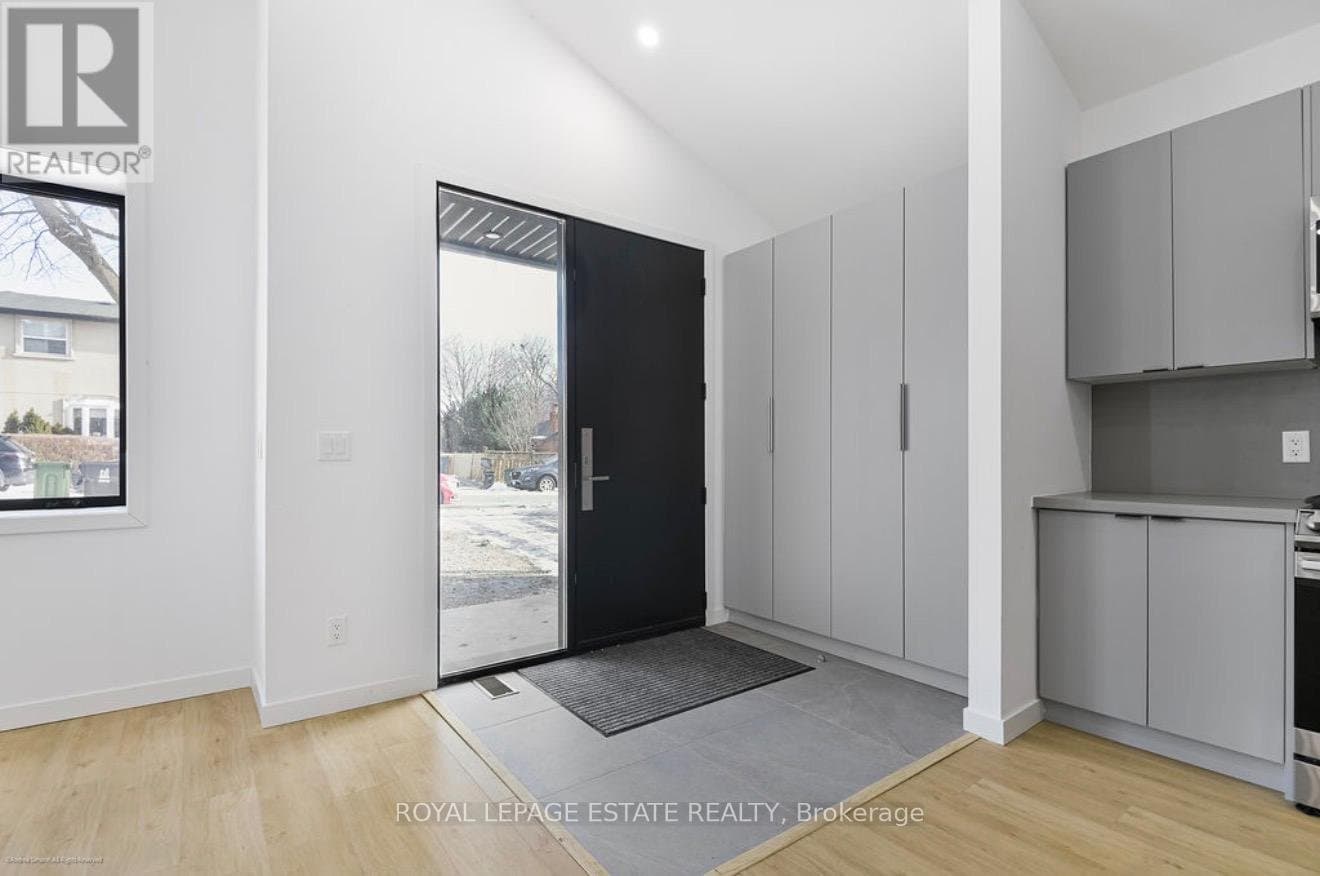 506 Scarborough Road - Photo 2
